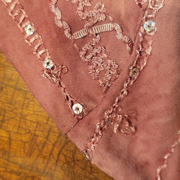 3/$30 SHANNON FORD Dusty Pink Embroidered Beaded Sequin Batik Tunic - Picture 9 of 13
